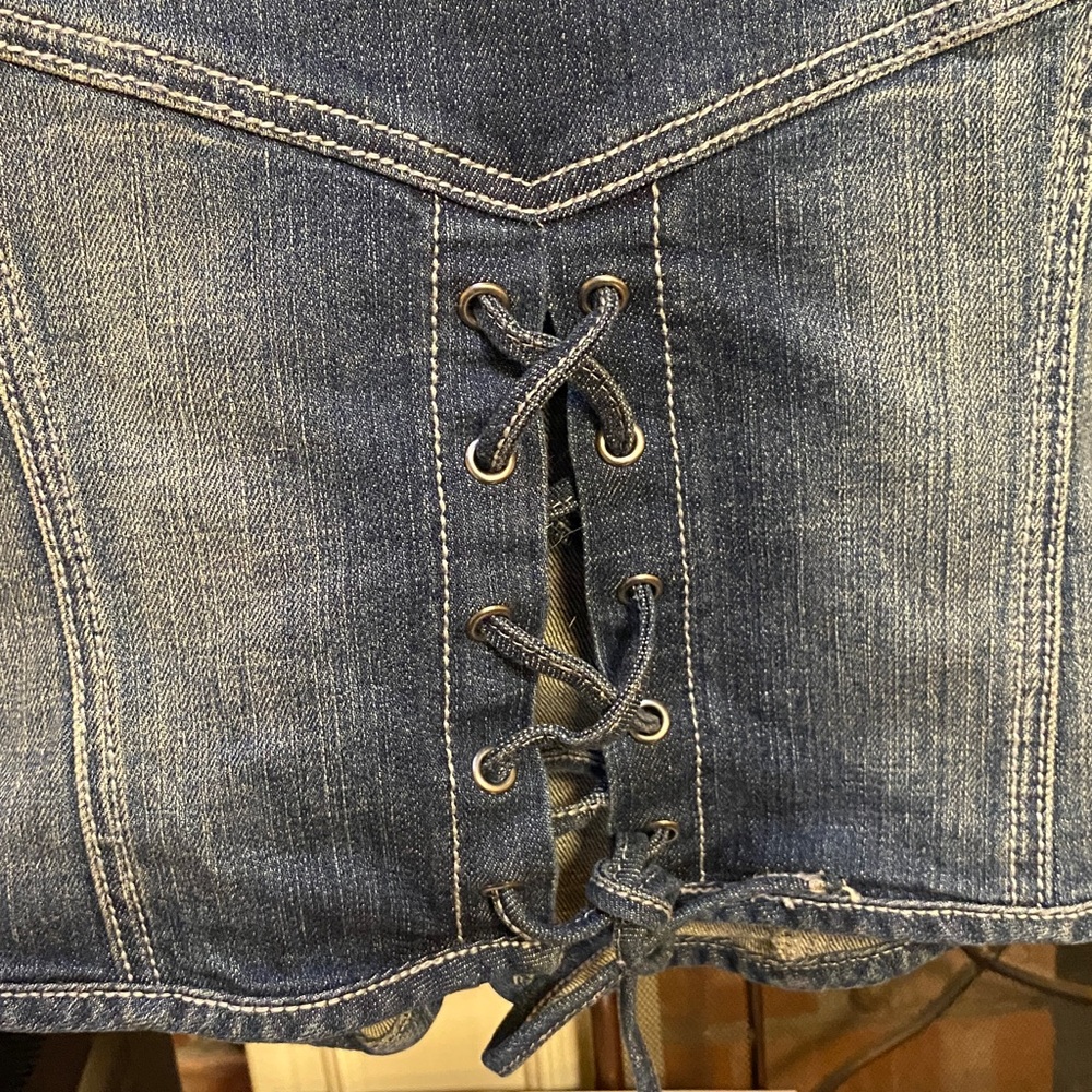 Harley Davidson Women’s Lace Up Denim Vest Bedazzled Gem - Picture 6 of 7